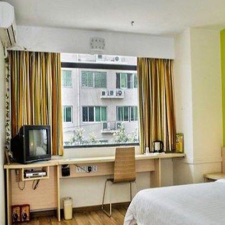7 Days Inn Fuzhou Gandong Avenue Passenger Station Εξωτερικό φωτογραφία